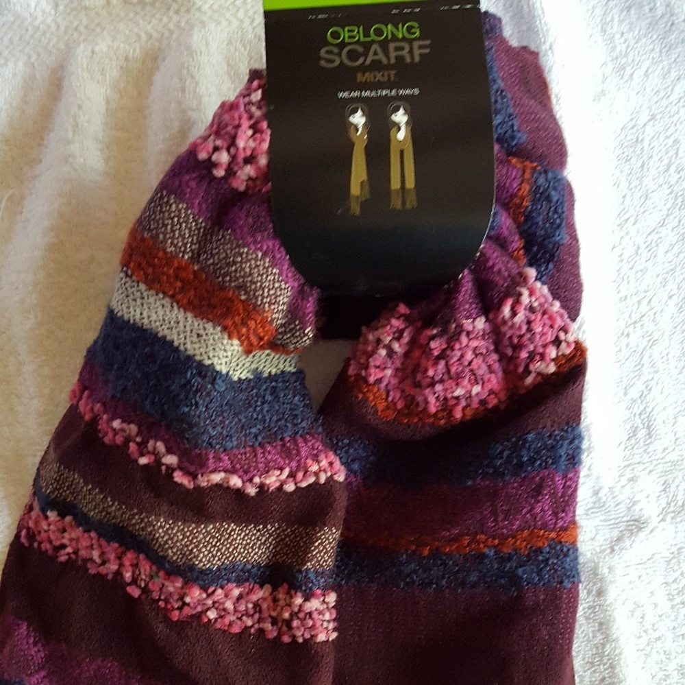 Beautiful Essentials Womens Scarf Oblong